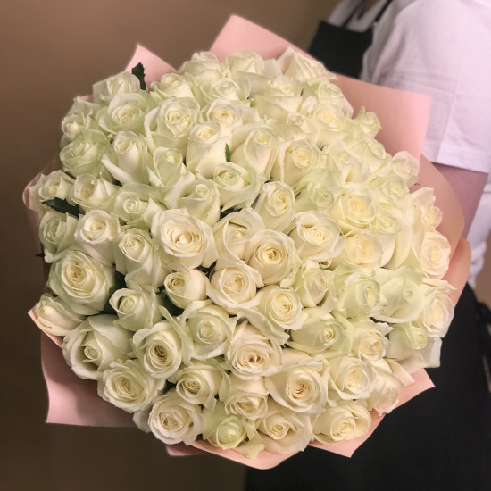 Розы Букет из 71 белой розы (40 см)